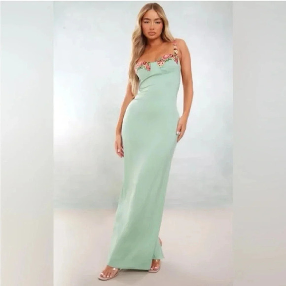 Prettylittlething sage green satin floral Appliqué underwired - Picture 2 of 14